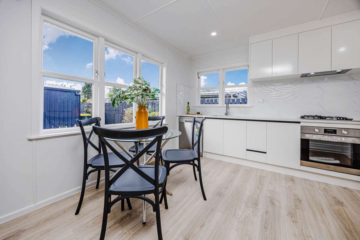2/174 Russell Road_2
