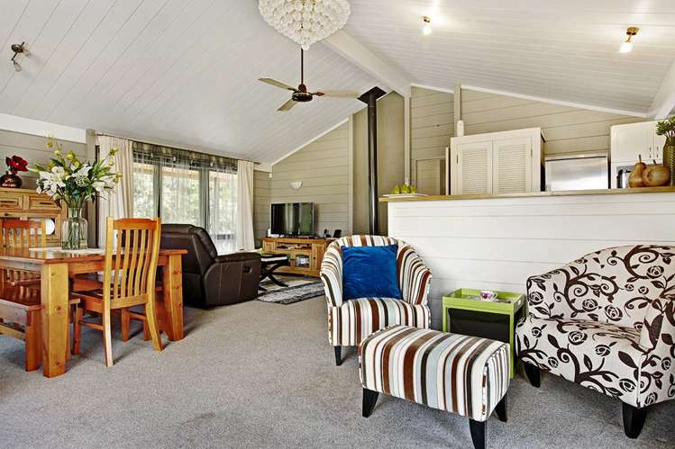 1/7a Paparoa Road Cockle Bay_3