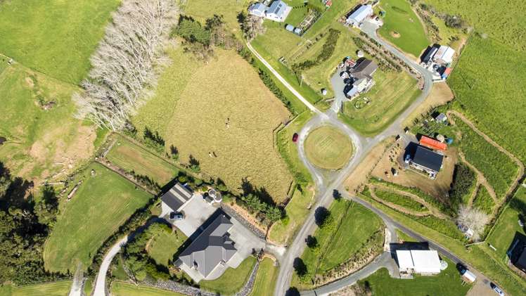 Pavel Place Kaiwaka_7