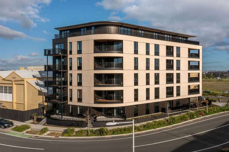 301/2 Launch Road Hobsonville_1