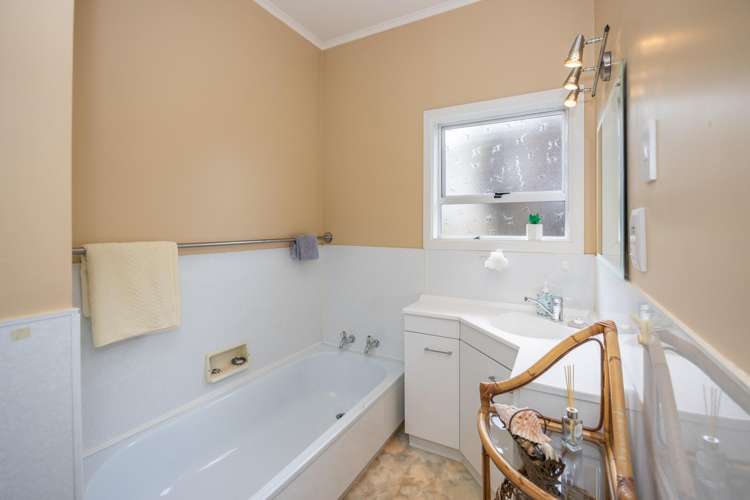 37 Kimihia Road Huntly_19