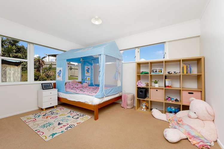 46 Lowtherhurst Road Massey_19