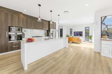 134 Colonial Drive_2