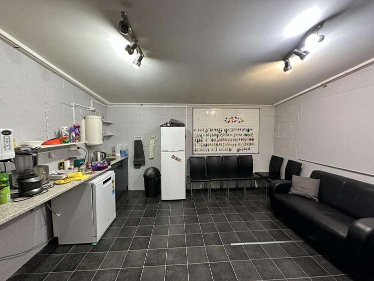 322 Main Road Kumeu_4