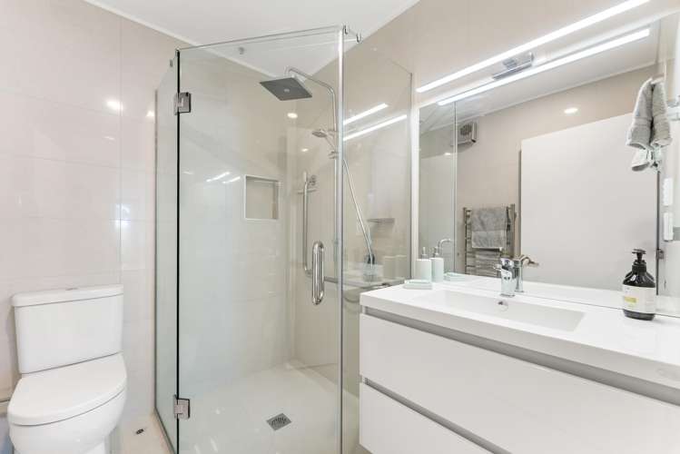 3B/2 Marine Parade Mt Maunganui_16