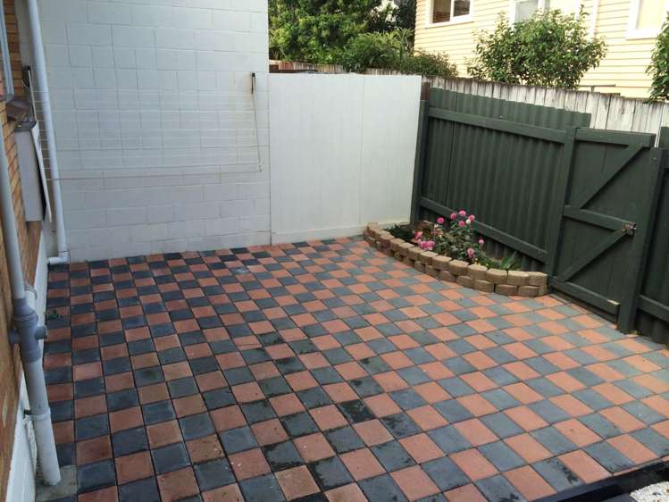 2/1 Botany Road Howick_7