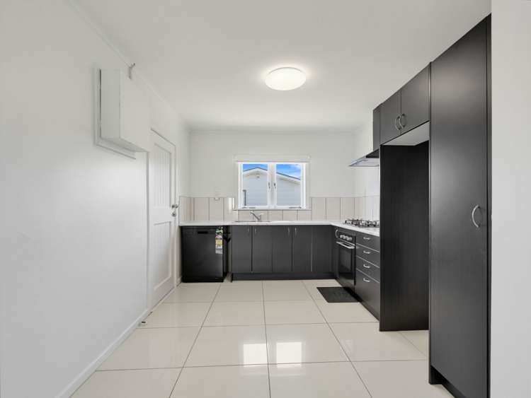 143 May Road Mount Roskill_7