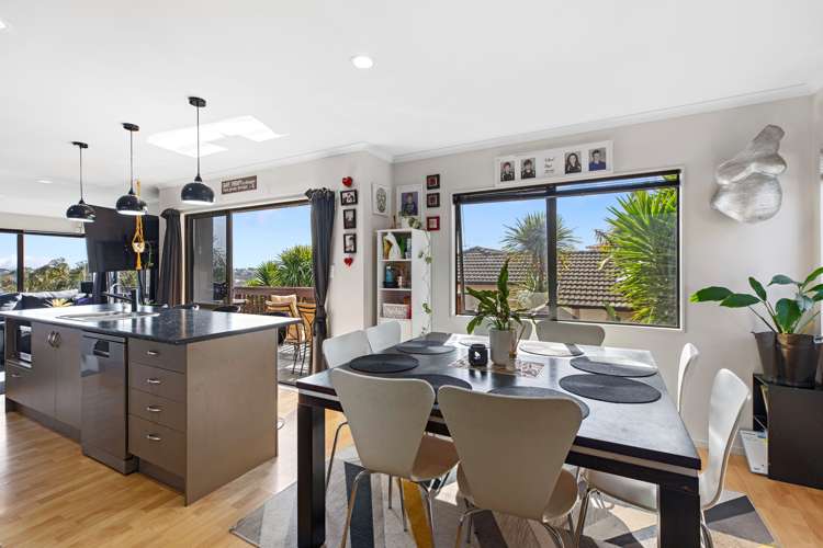 66 Village Park Drive Welcome Bay_9