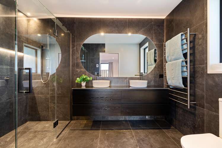 8 Plover Avenue Amberley_11