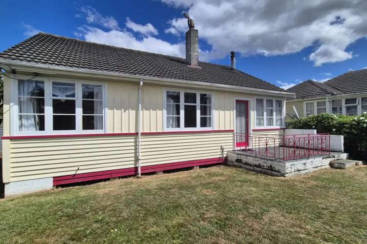 18 Takahe Street Taihape and Surrounds_1