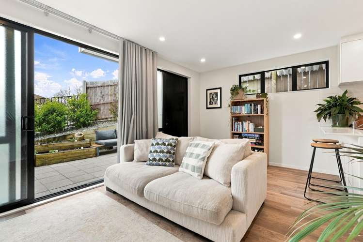 1 Tokai Place Glen Eden_4