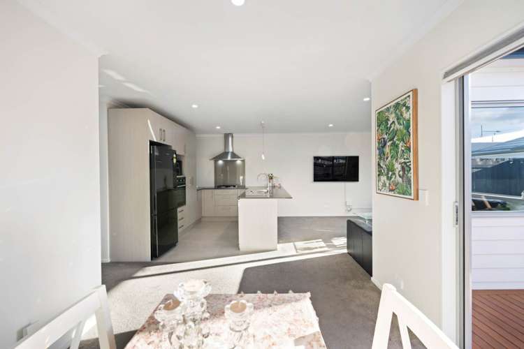 20 Whareatua Avenue Takanini_14