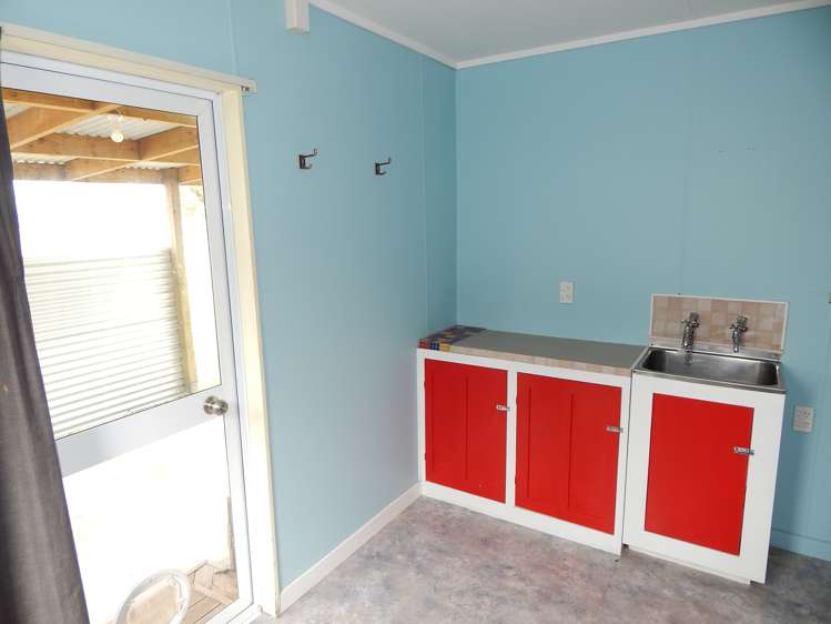 53 Marine Parade Carters Beach_13