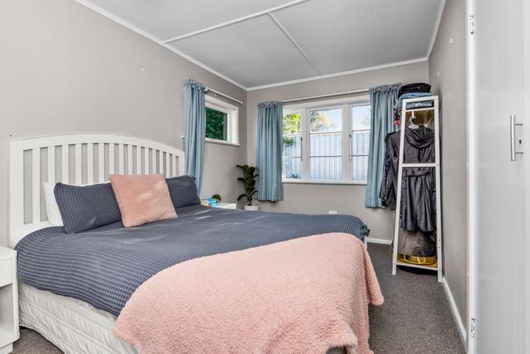 65 Ferry Road Clive_5