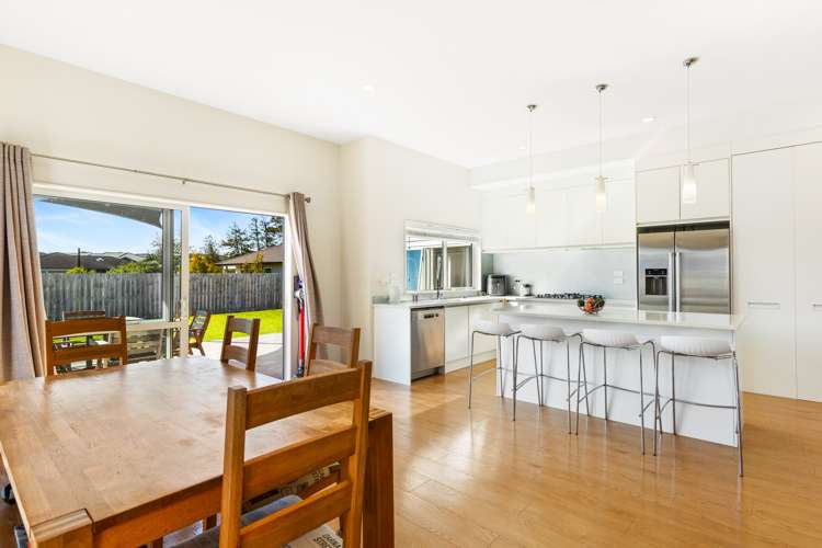 16 Larmer Drive Kumeu_11