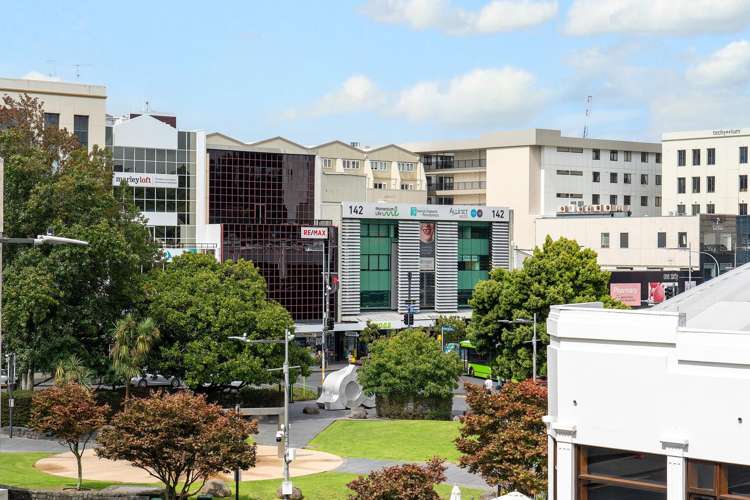 505/31 - 39 Davis Crescent Newmarket_16