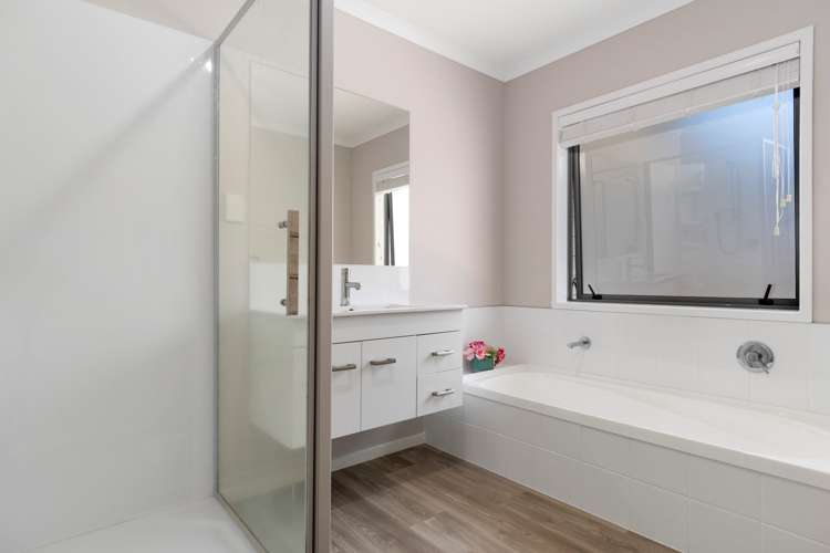 14 Conniston Way Pyes Pa_13