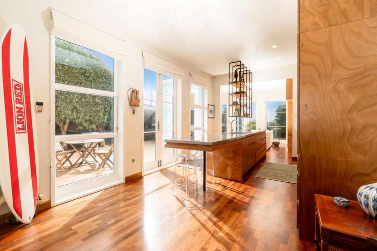 69 Marine Parade Seatoun_7