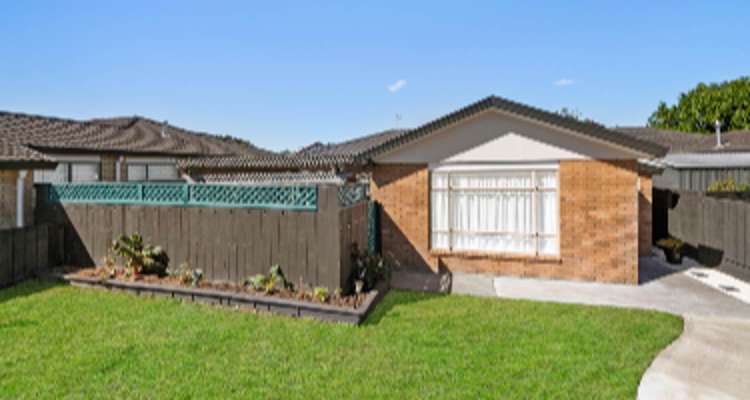 1b Charlenne Close_0