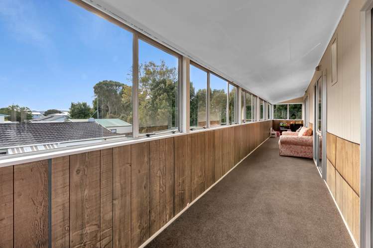 15 Pyle Road West One Tree Point_16