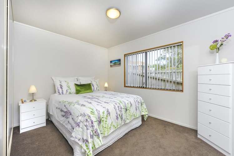 4 Shaw Road Oratia_12