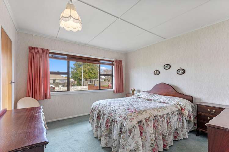 17 Emmett Street Greerton_9