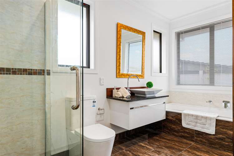 8 Edwin Ebbett Place Wigram_10