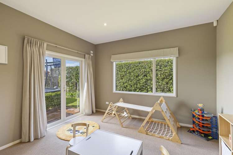 10 Sampson Avenue Waiwhakaiho_14