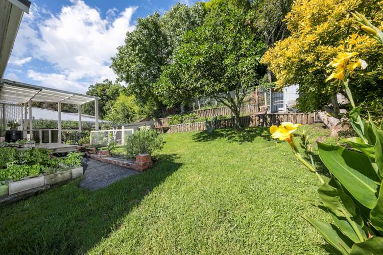 15 Warwick Avenue Titirangi_12
