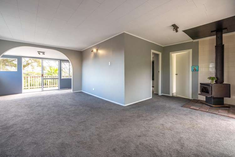 39 Whakarite Road Ostend_4