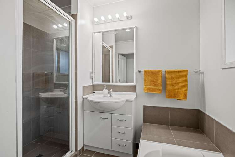 9 Linkwater Way Parklands_13