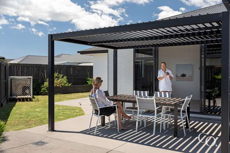 51 Kahuparere Crescent Pyes Pa_29