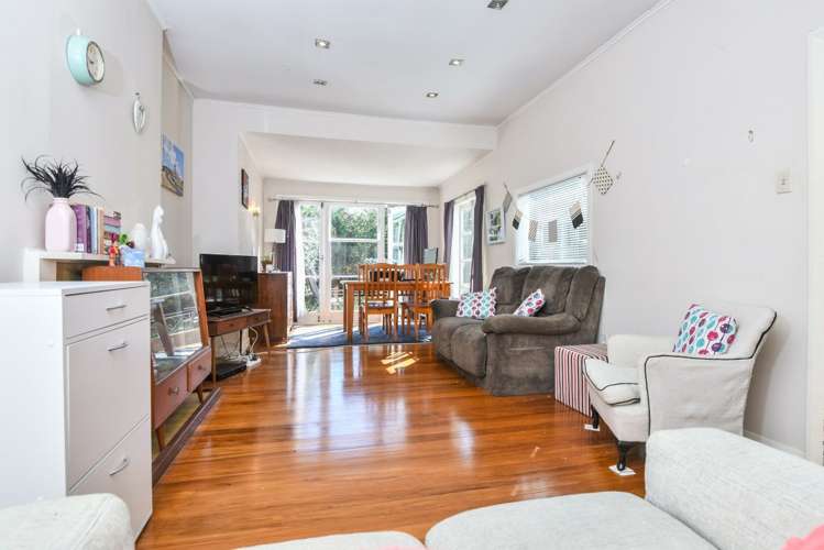 9 Garland Road Greenlane_4
