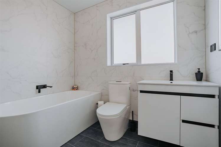 99 Wilson Road Balclutha_9