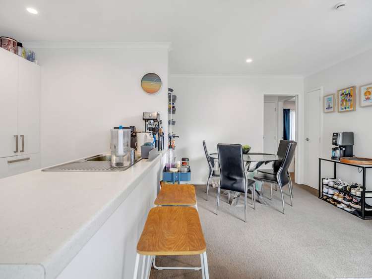 2/5 Jones Crescent Melville_4