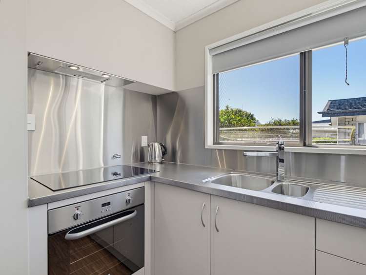 2A Innes Place Roslyn_16