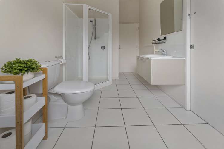 8 Rochdale Way Stoke_12