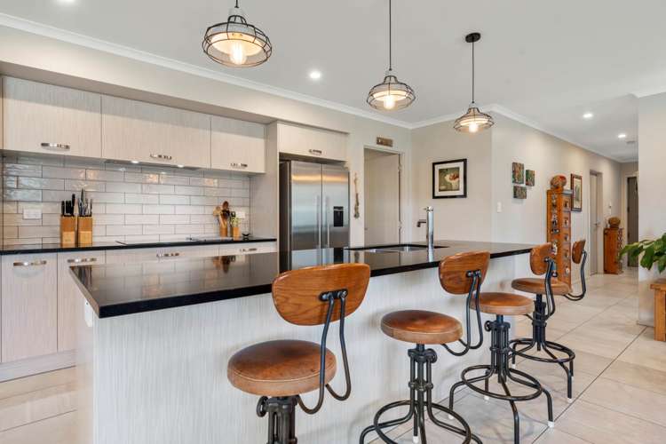 20 Sir Lincoln Drive Kumeu_2