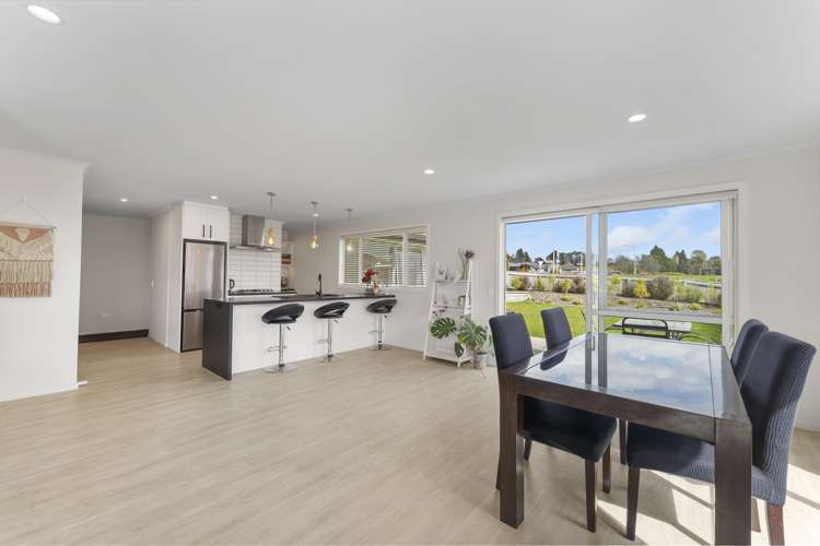 9 Carmello Grove Richmond_12