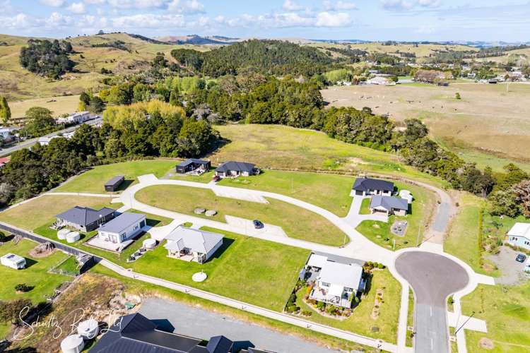 3 Manaaki Circle Paparoa_12