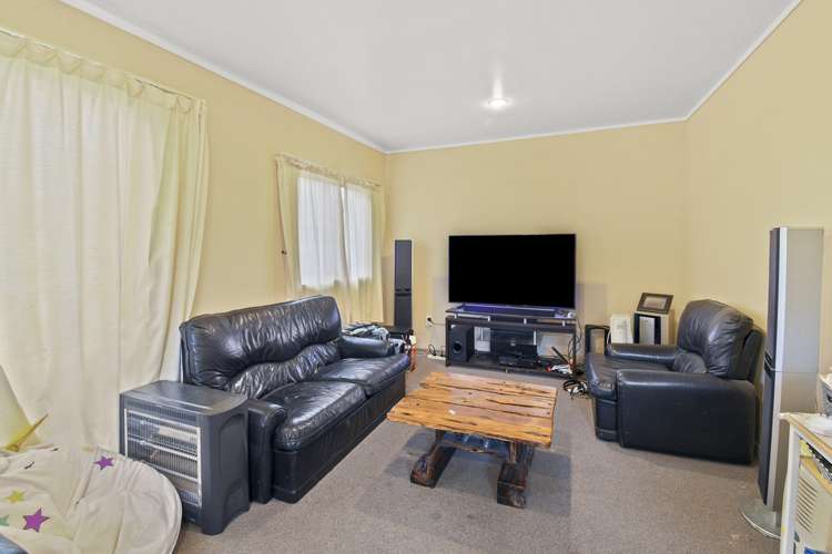 24 Neil Avenue Te Atatu Peninsula_23