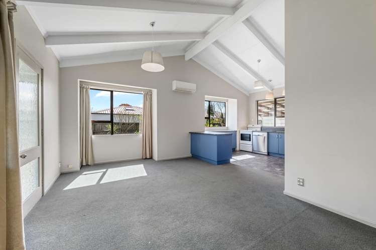 34 and 34A Lakings Road Springlands_14