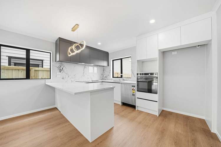 9 Eastglen Road Glen Eden_19