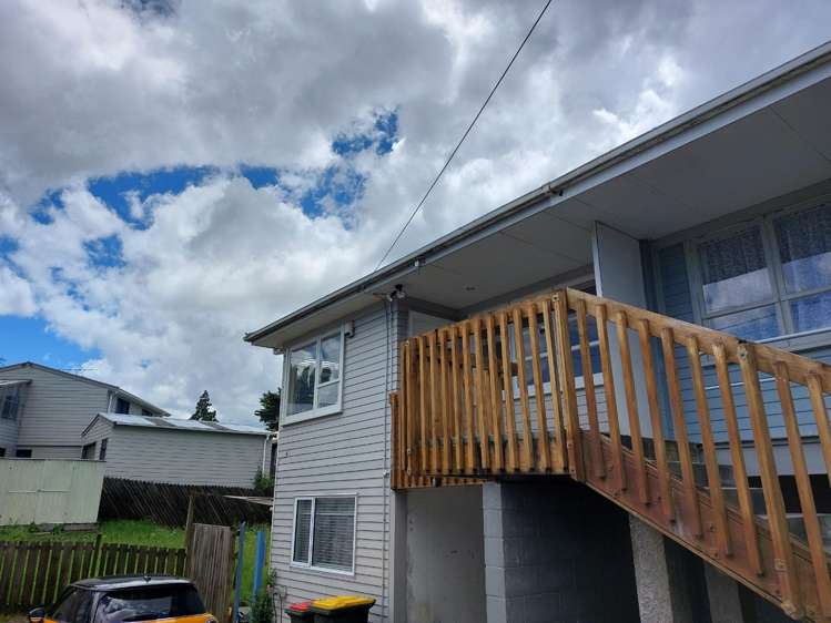 2/70 Hogans Road Glenfield_8