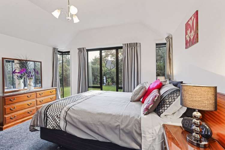 49 Oregon Place Burwood_12