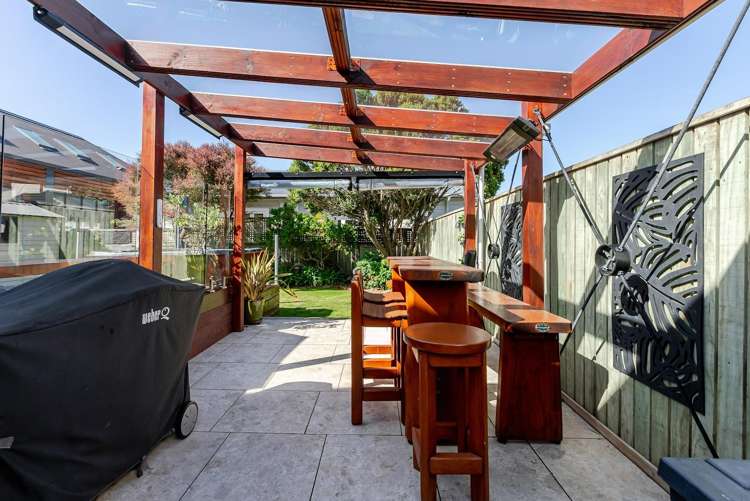 9 Wha Street Lyall Bay_17