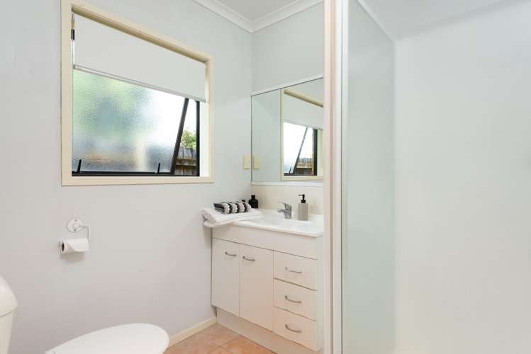 35 Madeleine Terrace Papamoa_12