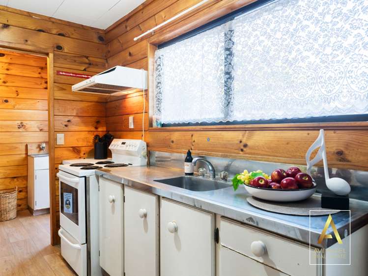 1/9 Te Kanawa Crescent Henderson_4