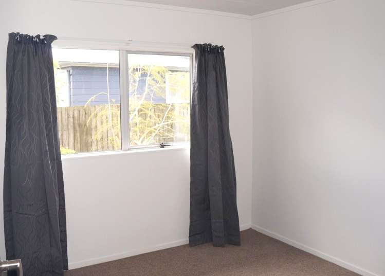 16 Moki Place Ruakaka_11