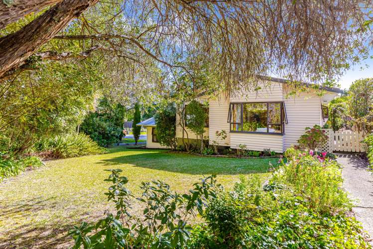 17 Outlook Road Greenhithe_21